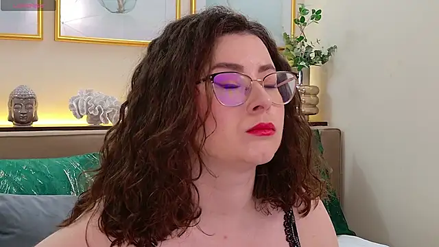 Snapshot of JESSYKA chatting on 12/15/24, 07:13 JESSYKA online show from 12/15/24, 07:13