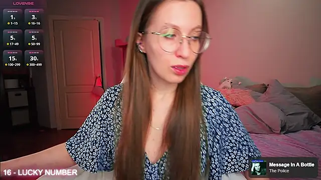 Snapshot of ms_allison_w chatting on 04/22/26, 06:09 ms allison w online show from 04/22/26, 06:09