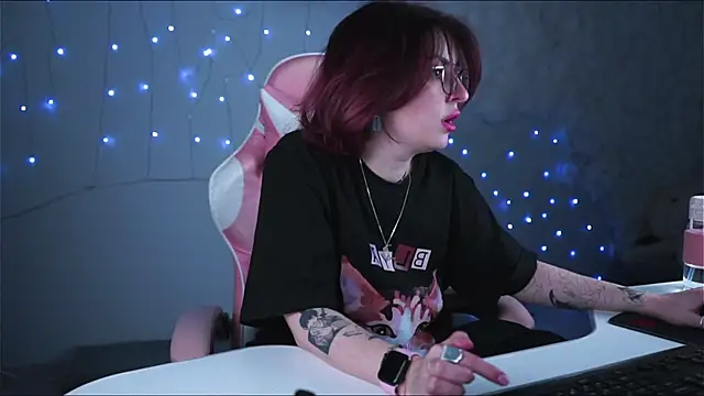 Snapshot of Lana__May chatting on 03/01/25, 11:39 Lana  May online show from 03/01/25, 11:39