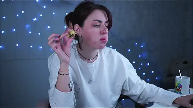 Snapshot of Lana__May chatting on 03/02/25, 11:29 Lana  May online show from 03/02/25, 11:29