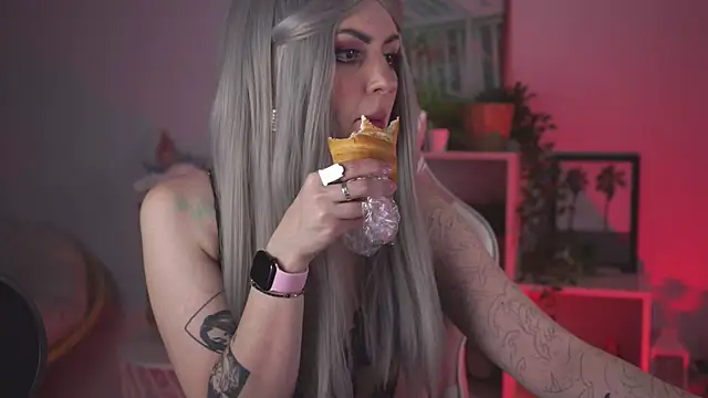 Snapshot of Lana__May chatting on 03/20/25, 11:16 Lana  May online show from 03/20/25, 11:16