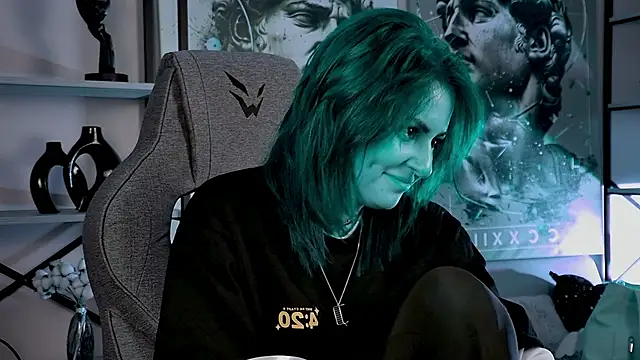 Snapshot of Lana__May chatting on 09/17/25, 09:22 Lana  May online show from 09/17/25, 09:22