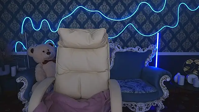 Snapshot of Daisy_Delight chatting on 09/22/25, 09:17 Daisy Delight online show from 09/22/25, 09:17