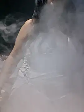 Snapshot of Eryplata chatting on 04/20/26, 10:29 Eryplata online show from 04/20/26, 10:29