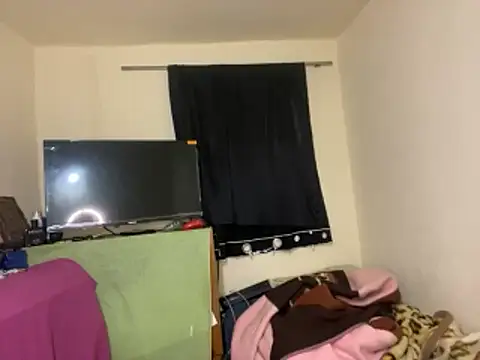 Snapshot of GaaTto chatting on 11/13/25, 04:28 GaaTto online show from 11/13/25, 04:28