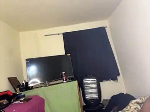 Snapshot of GaaTto chatting on 11/28/25, 05:04 GaaTto online show from 11/28/25, 05:04