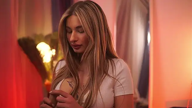 Snapshot of AvaShayy chatting on 03/13/25, 11:16 AvaShayy online show from 03/13/25, 11:16