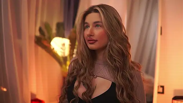 Snapshot of AvaShayy chatting on 03/17/25, 11:21 AvaShayy online show from 03/17/25, 11:21