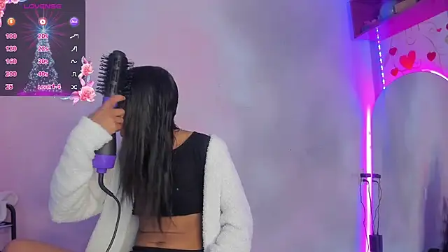 meganthompsonn22 online show from 02/10/25, 12:50