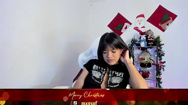 meganthompsonn22 online show from 12/18/25, 04:51
