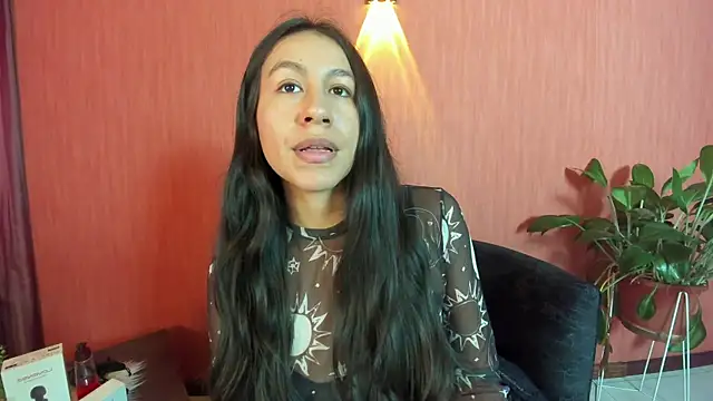 EmiGomez  online show from 05/11/26, 02:45