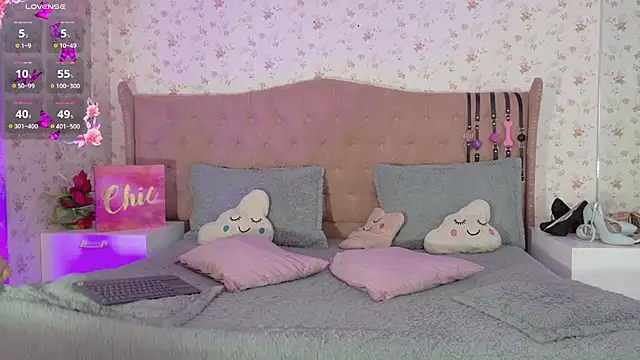 AvrillThomas online show from 02/12/25, 03:38