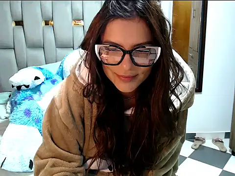 lindacutferrer online show from 05/15/26, 10:50