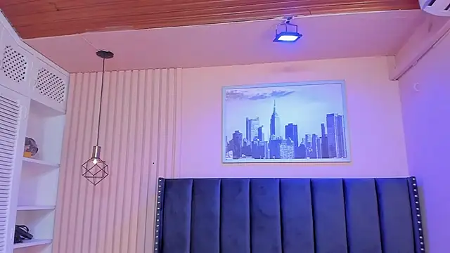 viiolett lee online show from 01/05/25, 02:38