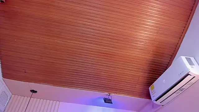 viiolett lee online show from 01/13/25, 12:30