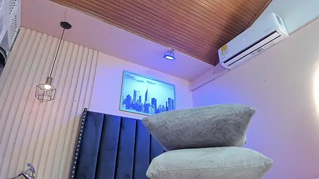 viiolett lee online show from 02/18/26, 08:27