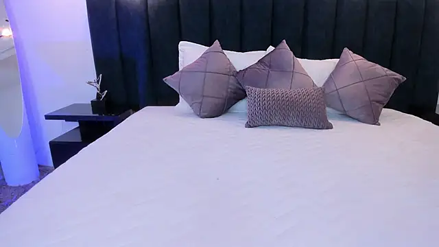 Snapshot of susyy7 chatting on 02/11/26, 03:44 susyy7 online show from 02/11/26, 03:44