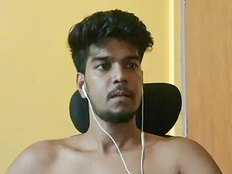 Snapshot of Aloneguy_bangalore chatting on 12/18/25, 08:15 Aloneguy bangalore online show from 12/18/25, 08:15