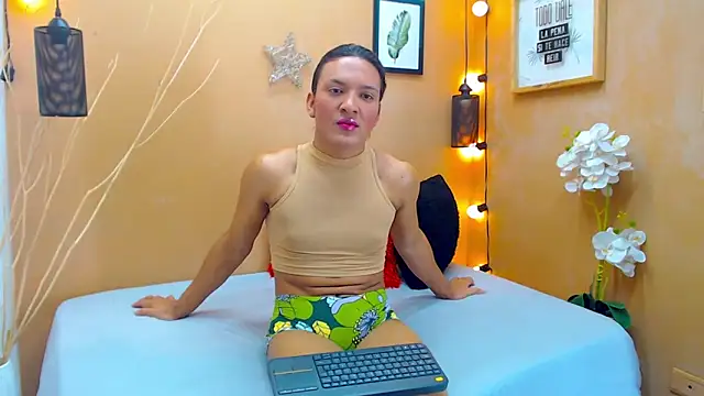 Snapshot of aslyhernandez_7 chatting on 09/26/25, 12:09 aslyhernandez 7 online show from 09/26/25, 12:09