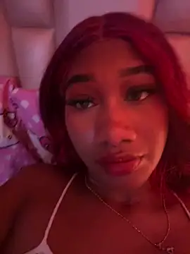 Snapshot of vayoleen chatting on 03/18/26, 04:37 vayoleen online show from 03/18/26, 04:37