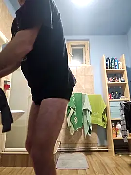 Snapshot of Gabesz1986@xh chatting on 04/13/26, 10:48 Gabesz1986xh online show from 04/13/26, 10:48