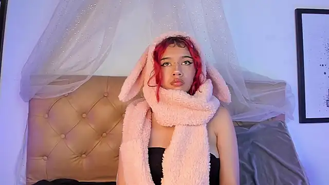 Snapshot of Redpandaa_ chatting on 12/28/24, 05:02 Redpandaa online show from 12/28/24, 05:02