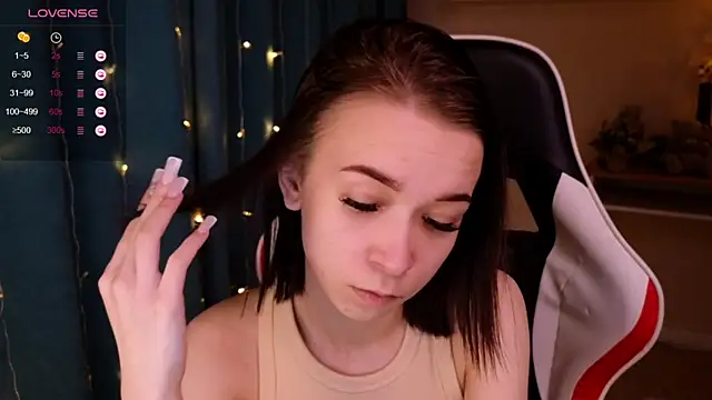 Snapshot of LilithStrangfor chatting on 12/27/24, 11:31 LilithStrangfor online show from 12/27/24, 11:31