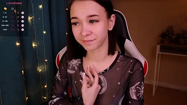 Snapshot of LilithStrangfor chatting on 12/29/24, 08:58 LilithStrangfor online show from 12/29/24, 08:58