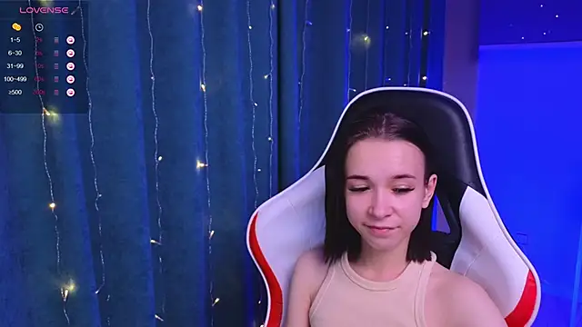 Snapshot of LilithStrangfor chatting on 12/30/24, 11:49 LilithStrangfor online show from 12/30/24, 11:49