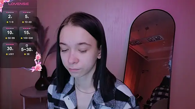 Snapshot of LilithStrangfor chatting on 03/20/25, 08:19 LilithStrangfor online show from 03/20/25, 08:19