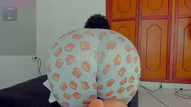 Snapshot of Mrskary chatting on 11/13/25, 04:17 Mrskary online show from 11/13/25, 04:17