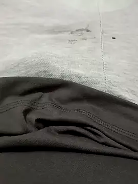 Snapshot of beautiful_hands_ chatting on 02/27/25, 05:15 beautiful hands online show from 02/27/25, 05:15