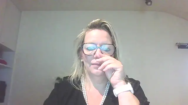 Silkesquirt online show from 09/18/25, 06:37