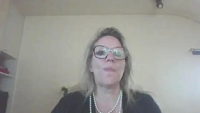 Silkesquirt online show from 09/23/25, 07:00