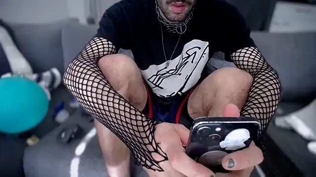 P4RtYBOII92 online show from 09/26/25, 02:21