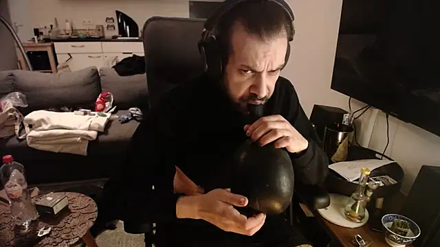 P4RtYBOII92 online show from 02/04/26, 04:57