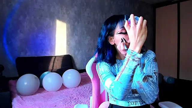 Asuna yuuki    online show from 12/18/24, 07:58