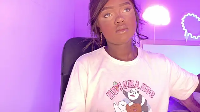 briannajackson  online show from 12/15/25, 07:40