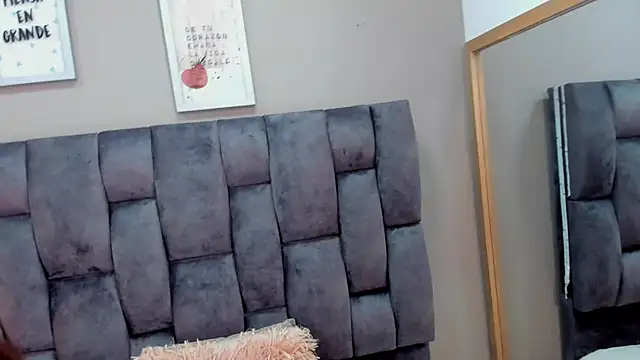 mariaa fernanda online show from 11/05/25, 03:50