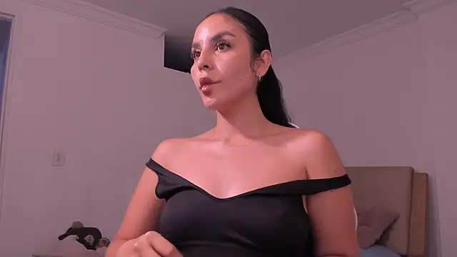 Snapshot of _miaquevedo_ chatting on 07/07/26, 03:16 miaquevedo online show from 07/07/26, 03:16