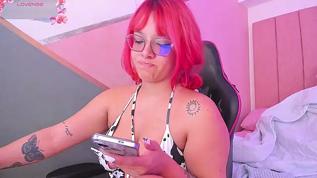 lilith noahh online show from 02/04/25, 07:51