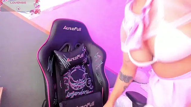 lilith noahh online show from 02/25/25, 12:47