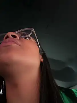 Snapshot of SussiSotto chatting on 12/15/24, 09:53 SussiSotto online show from 12/15/24, 09:53