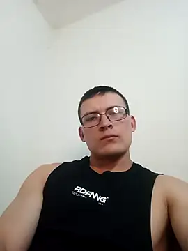 Snapshot of igor_miller20 chatting on 01/31/25, 05:53 igor miller20 online show from 01/31/25, 05:53