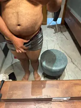 versatile guy01 online show from 11/08/25, 02:56