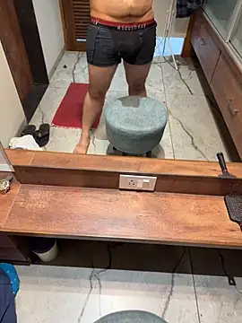 versatile guy01 online show from 12/01/25, 03:33