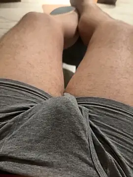 versatile guy01 online show from 03/23/26, 06:01