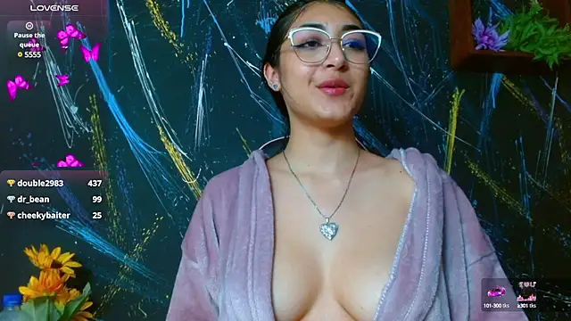 Snapshot of Mariannagp chatting on 03/23/25, 12:47 Mariannagp online show from 03/23/25, 12:47