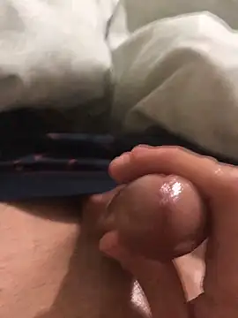 Snapshot of kerimyuce chatting on 04/09/26, 10:04 kerimyuce online show from 04/09/26, 10:04