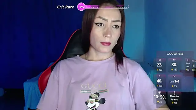 Snapshot of Sara-Guzman1 chatting on 11/22/25, 01:48 Sara-Guzman1 online show from 11/22/25, 01:48